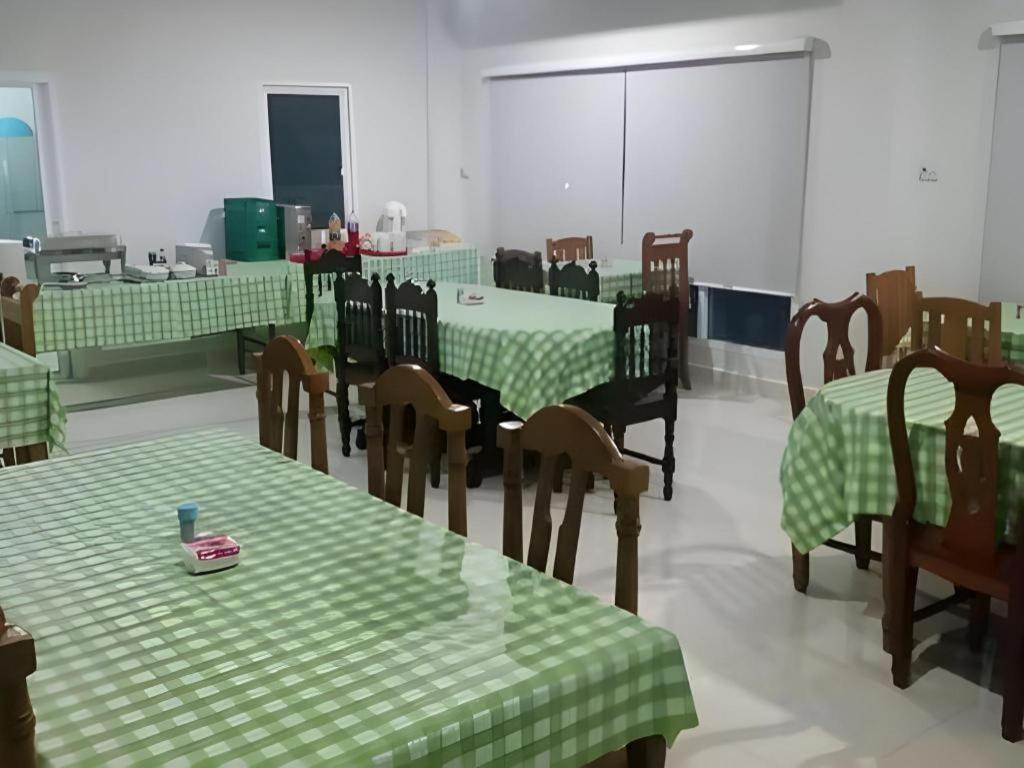 Iyara Residence Trat Buitenkant foto