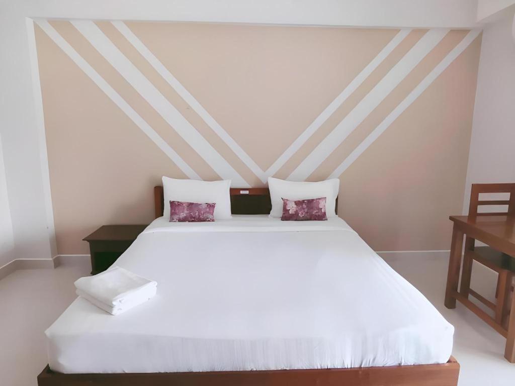 Iyara Residence Trat Buitenkant foto